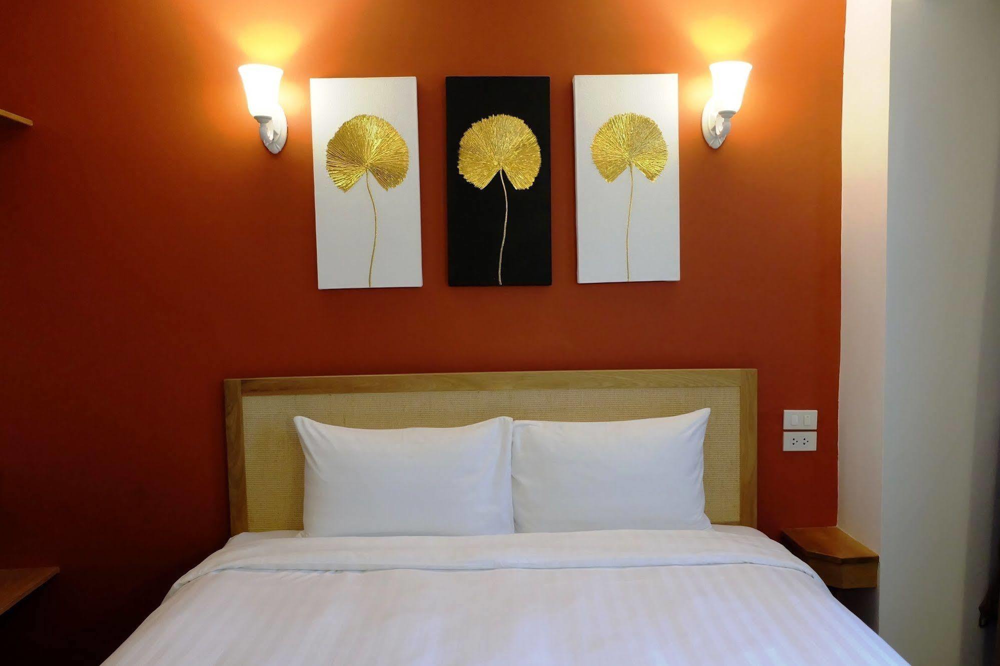 โคซี แอท 9 โฮเต็ล แอนด์ คิตเช่น Hotel กรุงเทพมหานคร ภายนอก รูปภาพ